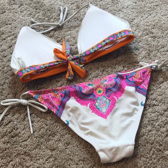 Victoria Secret Bikini - Picture 4 of 7